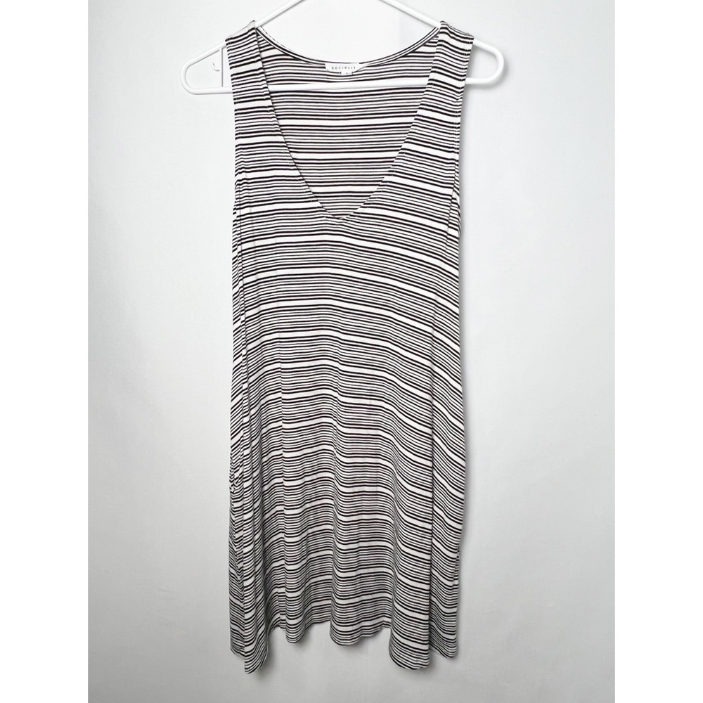 Socialite Sleeveless Dress